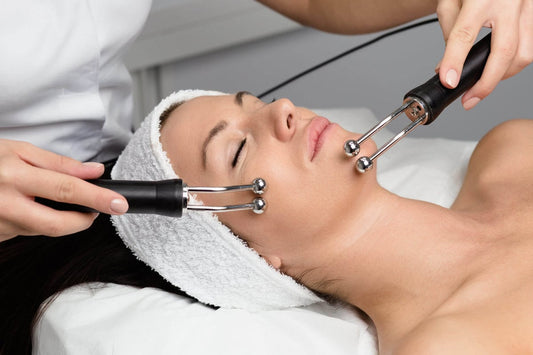 Demystifying the Magical Effects of Microcurrent Facial Devices for Gorgeous Skin