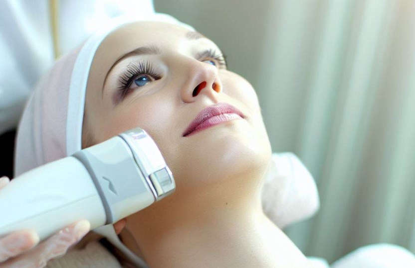 Profacial The Beginner’s Guide to Using a Profacial Machine at Home – Lucsuer